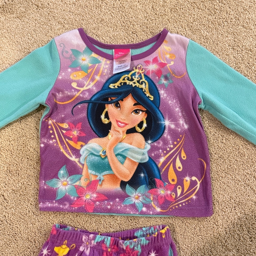 Disney Jasmine Kids Pajama Set - Teal and Purple. EUC. Soft. Comfortable. - Picture 9 of 14